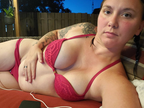 Foto di nudo di fuga di OnlyFans di Fetbabe