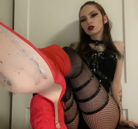 Violets_cabaret