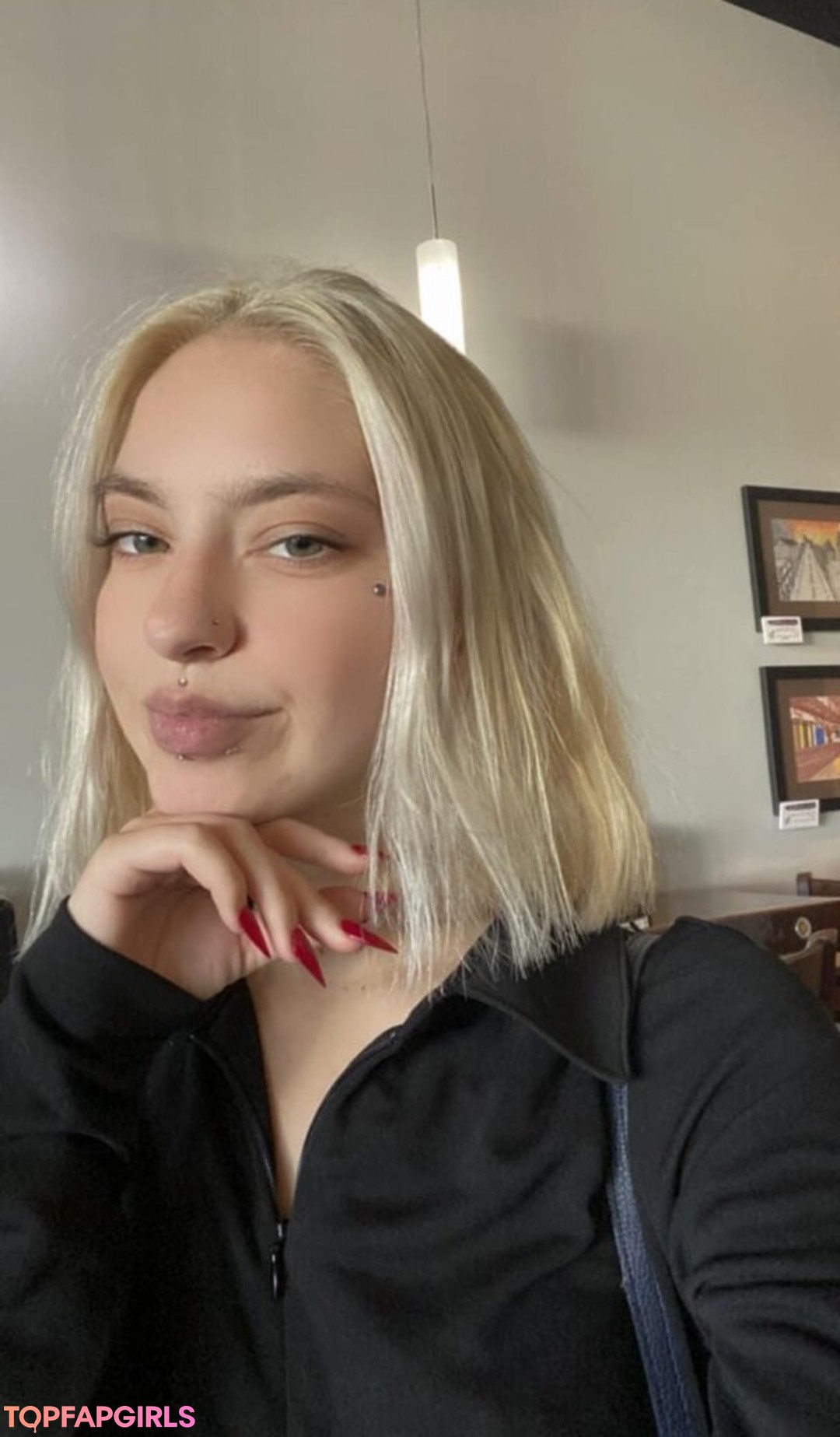 Foto di nudo di fuga di OnlyFans di Violetscabaret #52 Foto di nudo di fuga di OnlyFans di Violetscabaret #52