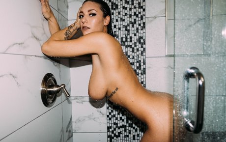 Foto di nudo di fuga di OnlyFans di Scarlettsbod