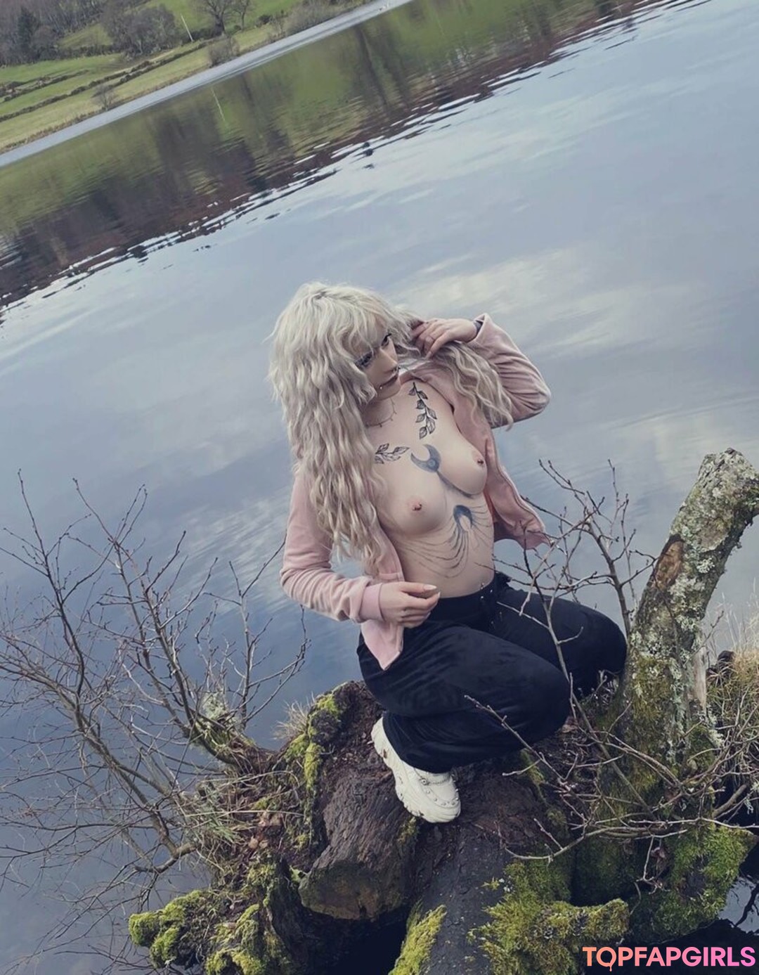 Foto di nudo di fuga di OnlyFans di Gremlinluna #9 Foto di nudo di fuga di OnlyFans di Gremlinluna #9