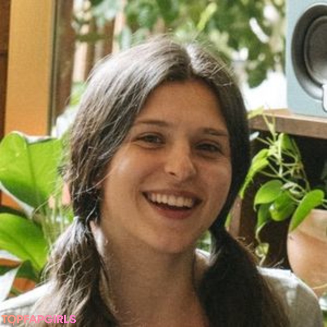 Foto di nudo di fuga di OnlyFans di Leah Gotti #1050