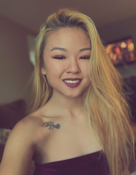Foto di nudo di fuga di OnlyFans di Lulu Chu