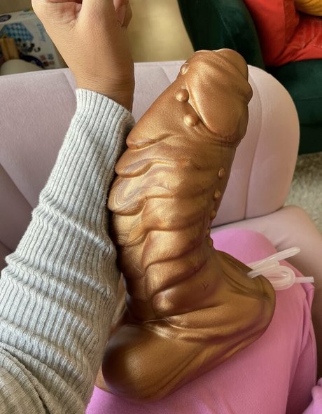 Foto di nudo di fuga di OnlyFans di Lola