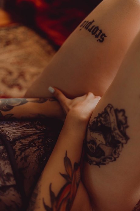 Foto di nudo di fuga di OnlyFans di Thatsoraven95