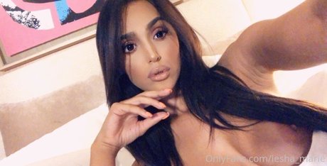 Foto di nudo di fuga di OnlyFans di Iesha Marie