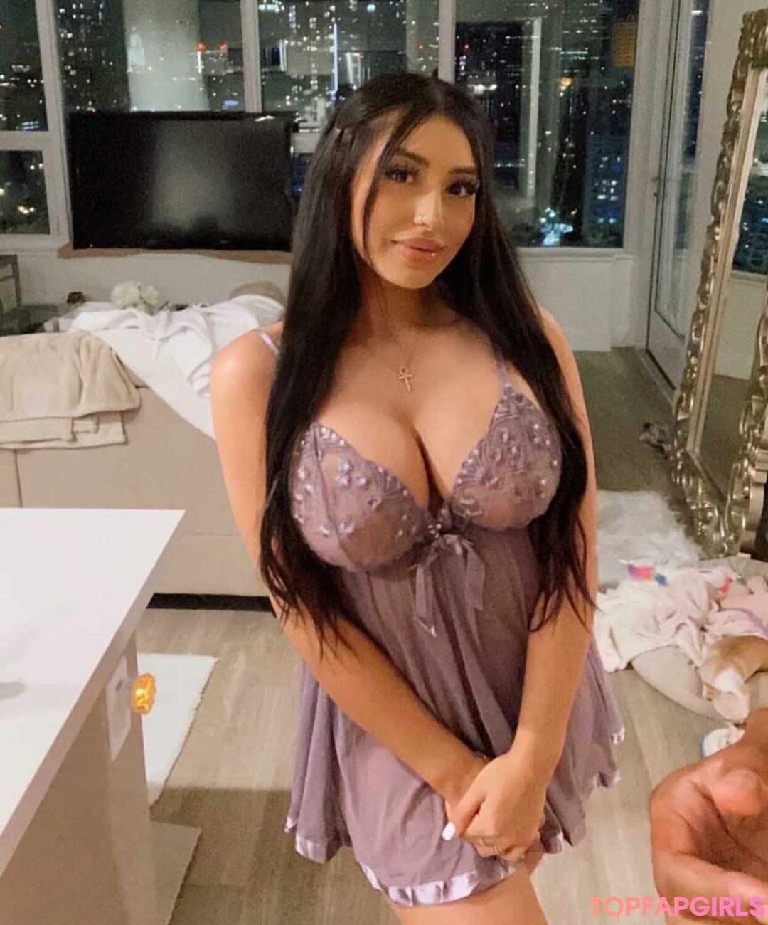 Foto di nudo di fuga di OnlyFans di Princess Jasmin #14 Foto di nudo di fuga di OnlyFans di Princess Jasmin #14