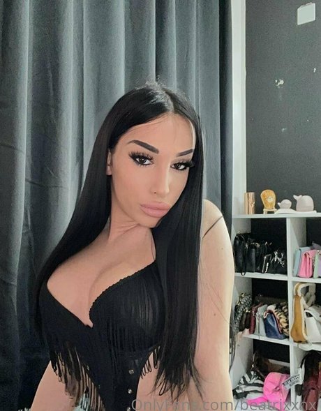 Foto di nudo di fuga di OnlyFans di Beatrixxnx