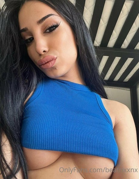 Foto di nudo di fuga di OnlyFans di Beatrixxnx