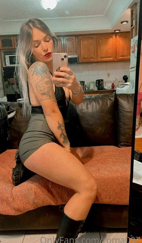 Foto di nudo di fuga di OnlyFans di Leslieroma