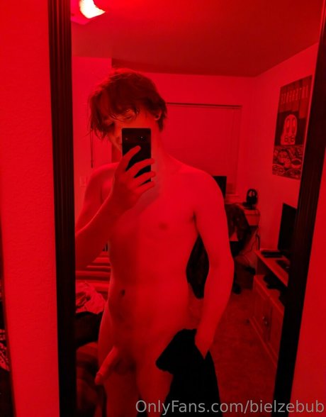 Foto di nudo di fuga di OnlyFans di Bielzebub