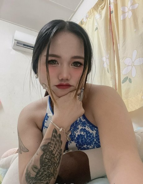 Foto di nudo di fuga di OnlyFans di Nekosama