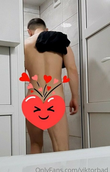 Foto di nudo di fuga di OnlyFans di Viktorbad