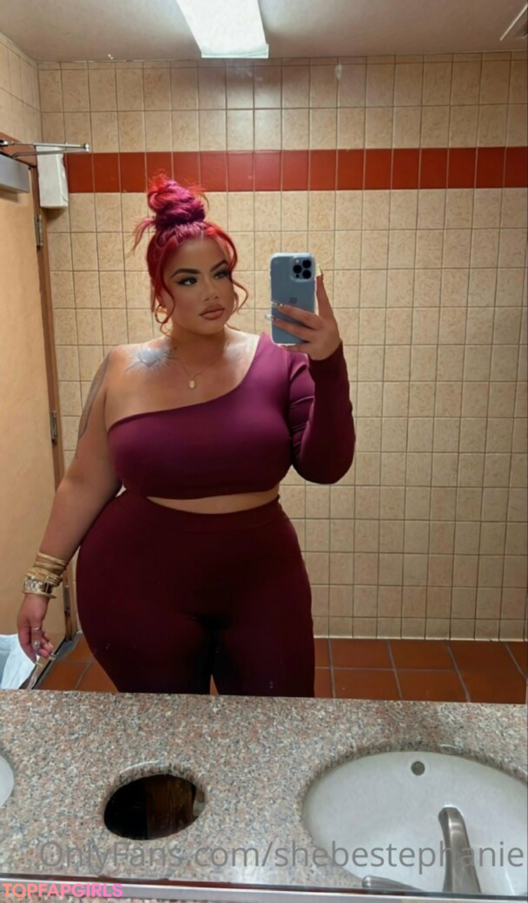 Foto di nudo di fuga di OnlyFans di Shebestephanie #22 Foto di nudo di fuga di OnlyFans di Shebestephanie #22