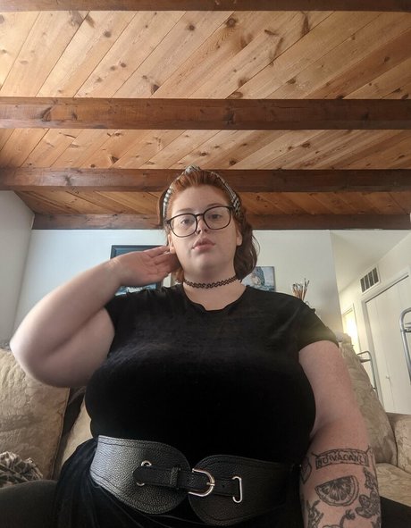 Foto di nudo di fuga di OnlyFans di Belthaneb