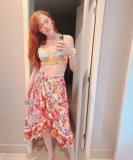 Foto di nudo di fuga di OnlyFans di Lindsay