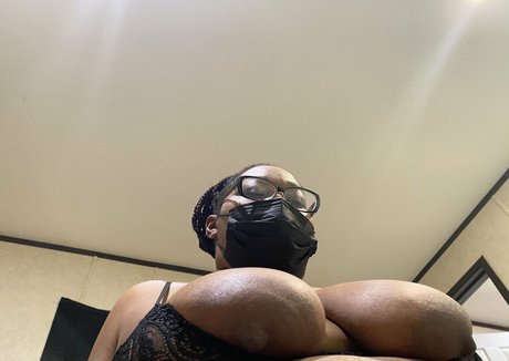 Foto di nudo di fuga di OnlyFans di Lasvegasbootyqueen