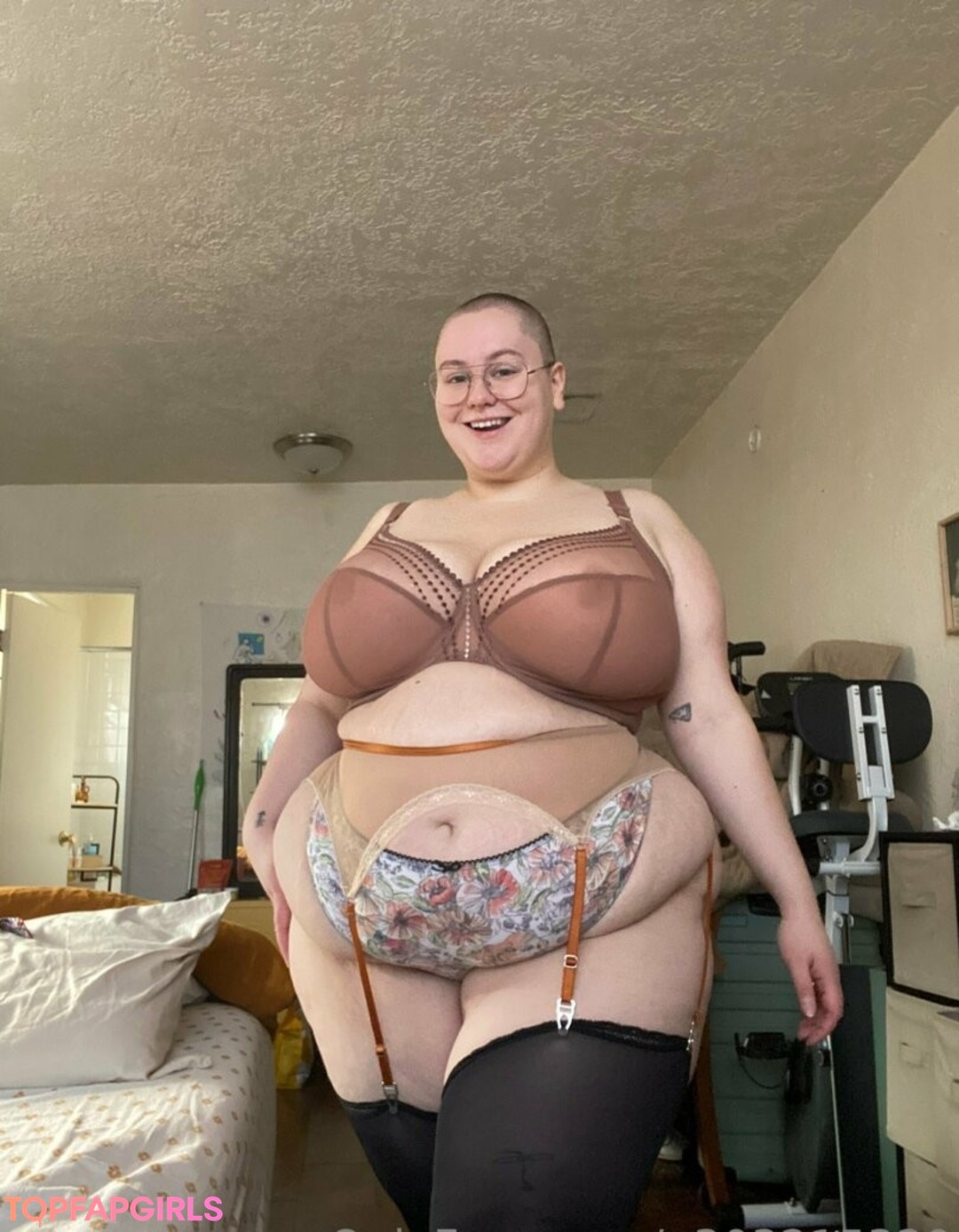 Foto di nudo di fuga di OnlyFans di Bbwfrogprincess #15 Foto di nudo di fuga di OnlyFans di Bbwfrogprincess #15