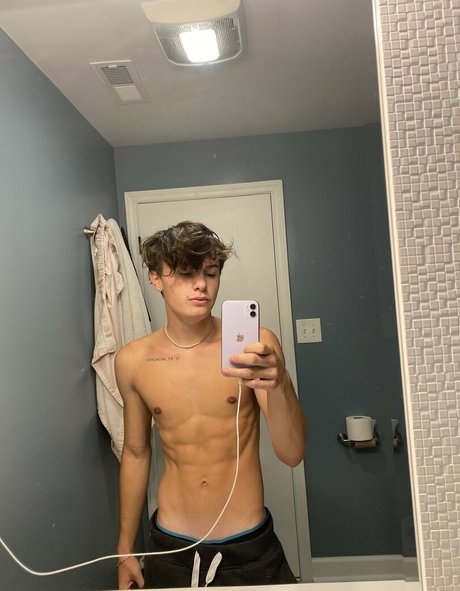 Foto di nudo di fuga di OnlyFans di Immasonchavis