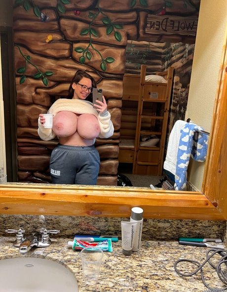 Foto di nudo di fuga di OnlyFans di Brittany Elizabeth