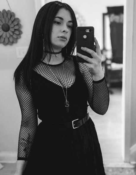 Foto di nudo di fuga di OnlyFans di Kawaiiinquisitor