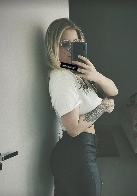 Foto di nudo di fuga di OnlyFans di Natalya Rohling Tramontin