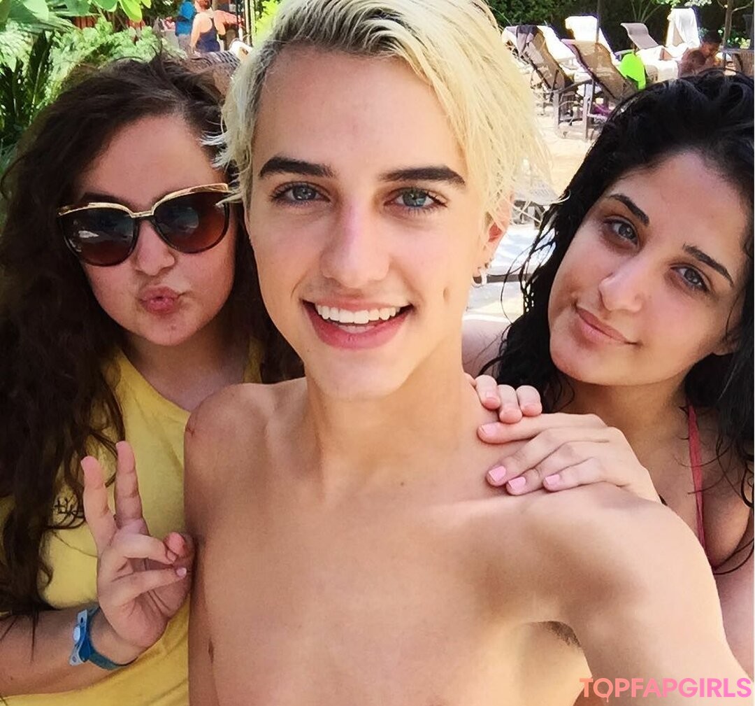 Foto di nudo di fuga di OnlyFans di Sophiesommers #43 Foto di nudo di fuga di OnlyFans di Sophiesommers #43