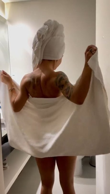 Foto di nudo di fuga di OnlyFans di Antonela Ramirez