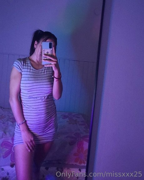 Foto di nudo di fuga di OnlyFans di Missxxx25