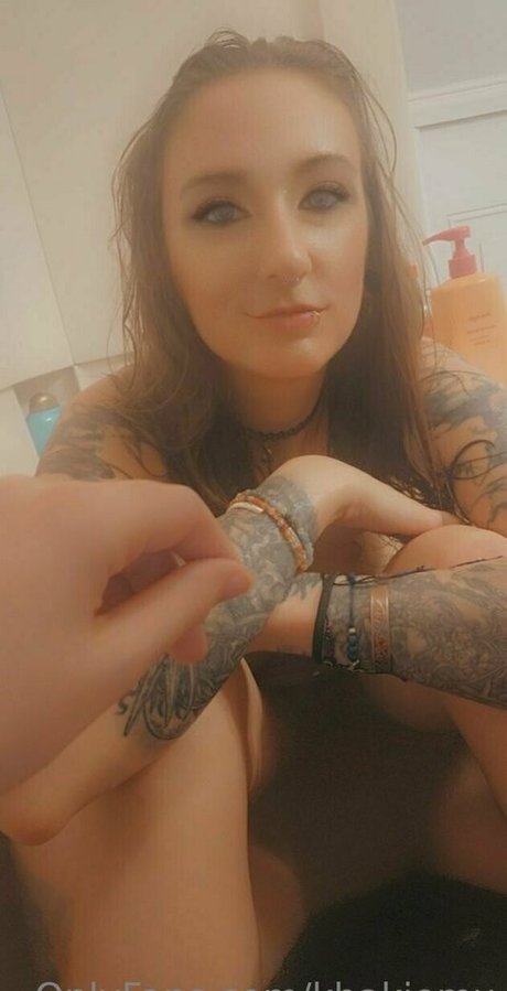 Foto di nudo di fuga di OnlyFans di Khakiemu