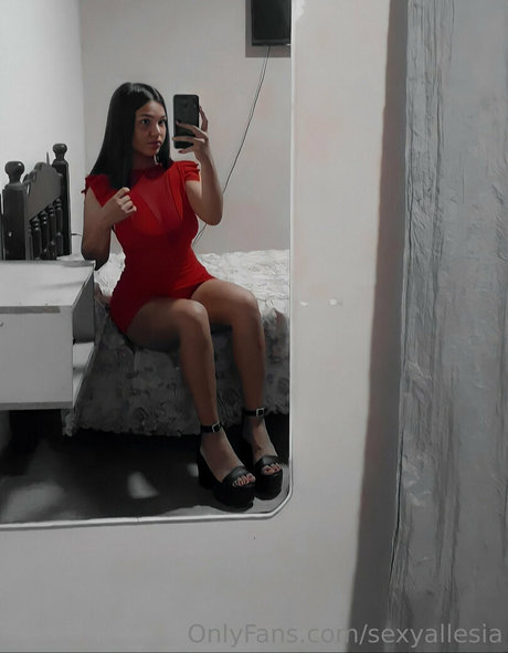 Foto di nudo di fuga di OnlyFans di Bunnyallesia