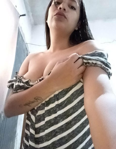 Foto di nudo di fuga di OnlyFans di Gggloria