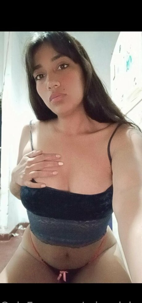 Foto di nudo di fuga di OnlyFans di Gggloria