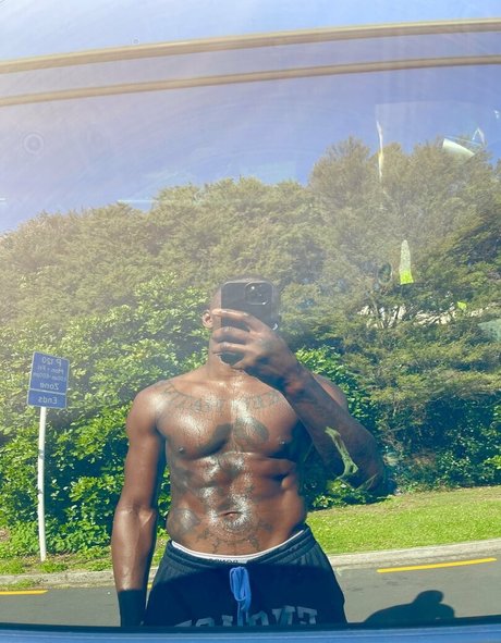Foto di nudo di fuga di OnlyFans di Freestylebender