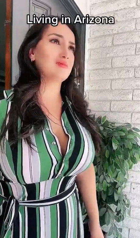 Foto di nudo di fuga di OnlyFans di Monica Garcia