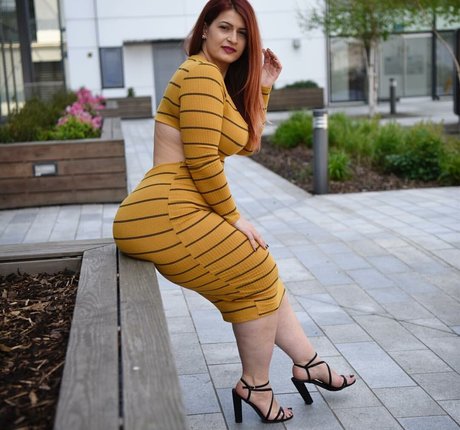Foto di nudo di fuga di OnlyFans di Ioana Chira