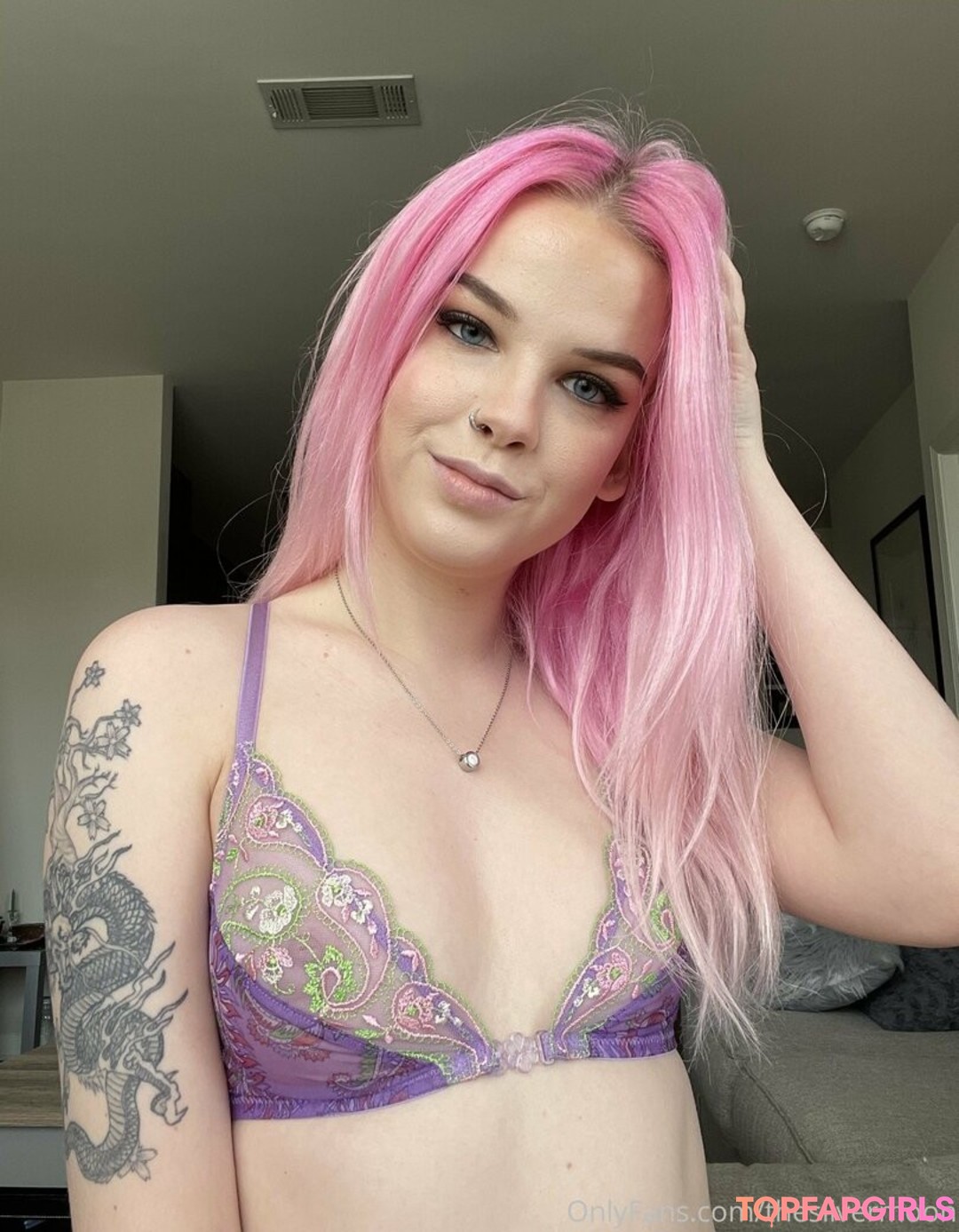 Foto di nudo di fuga di OnlyFans di Thesilvermoon #1940