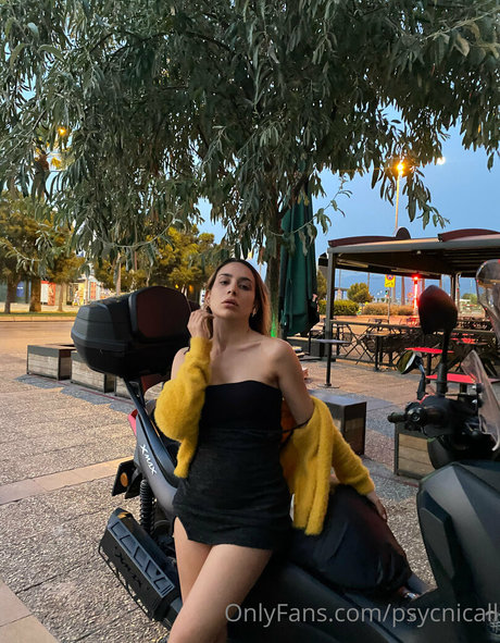 Foto di nudo di fuga di OnlyFans di Psycnicall