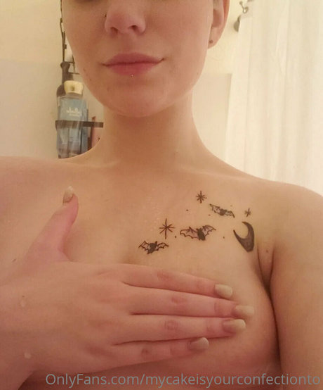 Foto di nudo di fuga di OnlyFans di Mycakeisyourconfectionto
