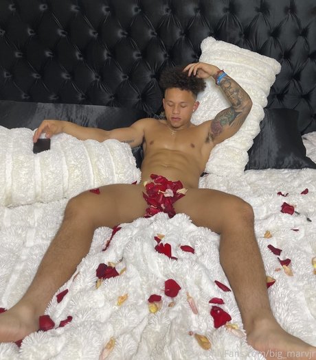 Foto di nudo di fuga di OnlyFans di Bigmarvjr