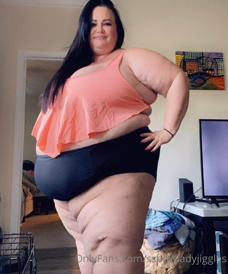 Ssbbwladyjiggles