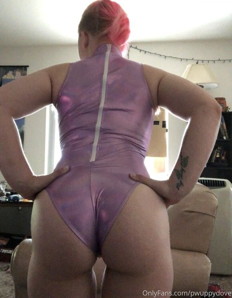 Foto di nudo di fuga di OnlyFans di Pwuppydove