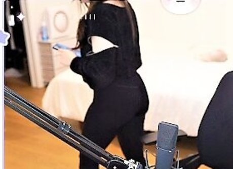 Foto di nudo di fuga di OnlyFans di Lolnatsumiii