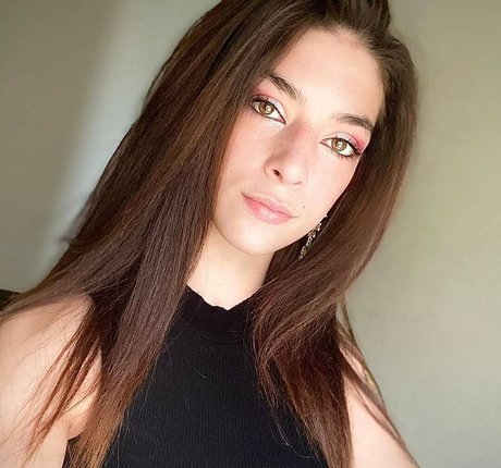 Foto di nudo di fuga di OnlyFans di Fantasy Layla