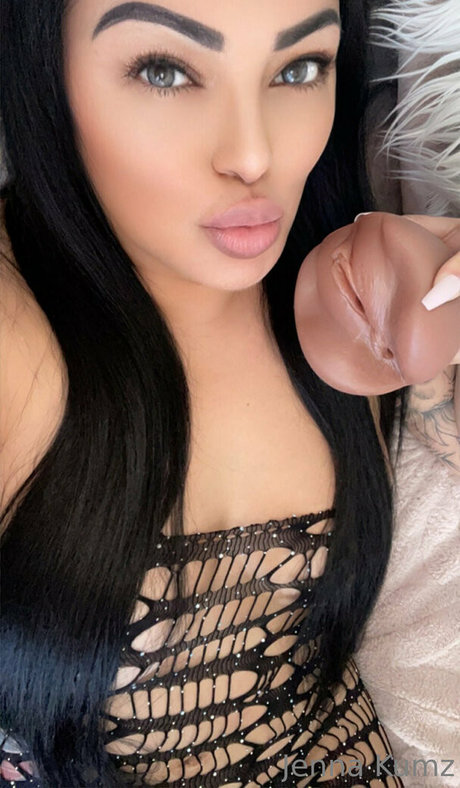 Foto di nudo di fuga di OnlyFans di Thickjennakumz