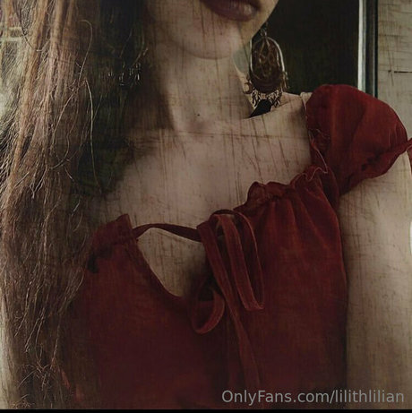 Foto di nudo di fuga di OnlyFans di Lilithlilian
