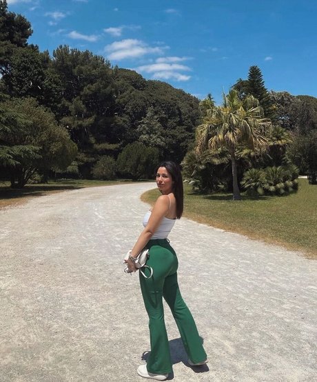 Foto di nudo di fuga di OnlyFans di Paola Arena