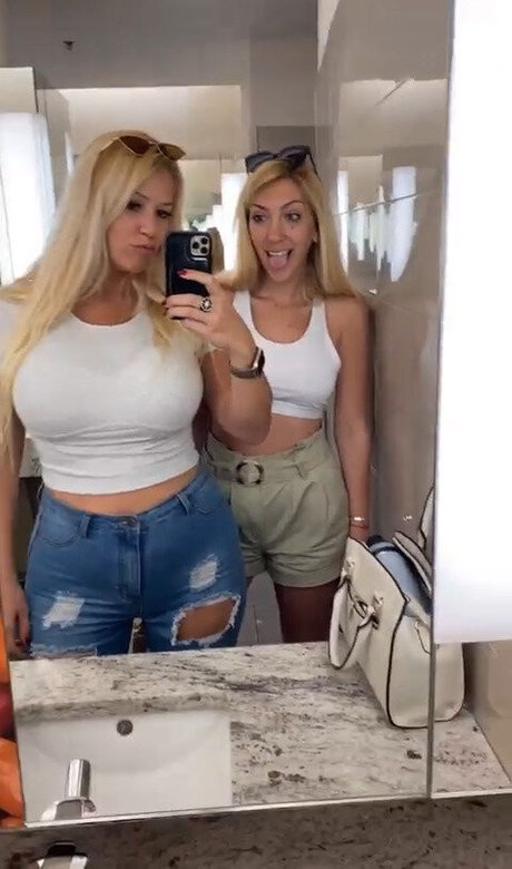 Nicolle A