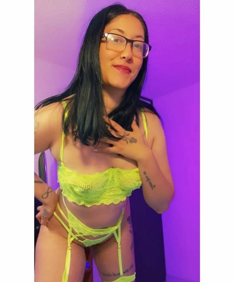 Foto di nudo di fuga di OnlyFans di Sharoncrazy1