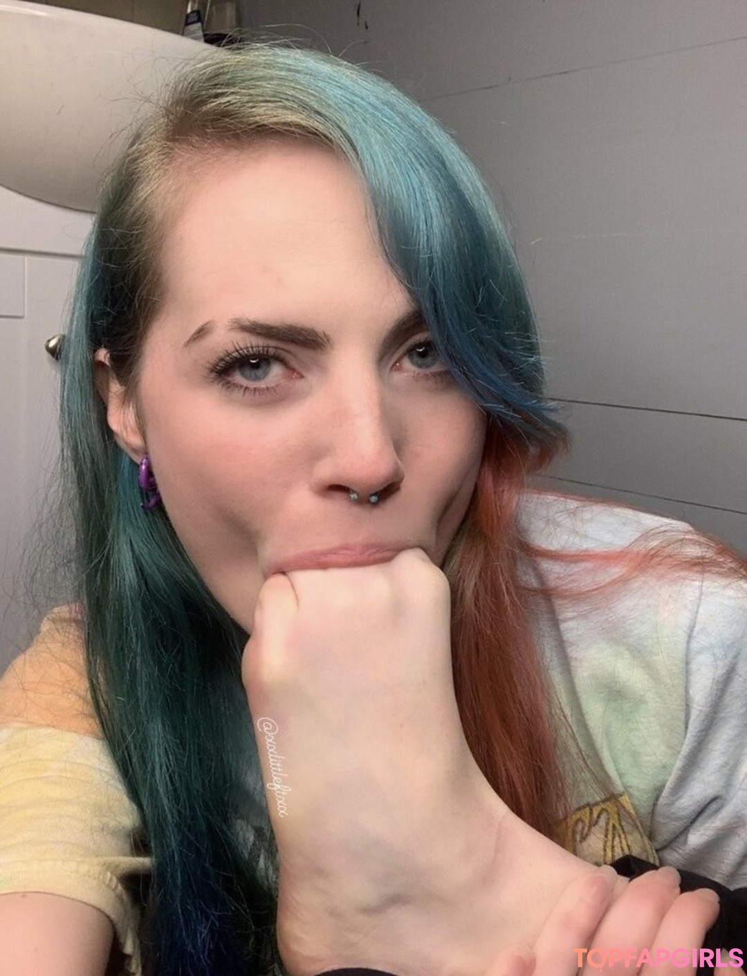 Foto di nudo di fuga di OnlyFans di Xxlittlefootxx1 #17 Foto di nudo di fuga di OnlyFans di Xxlittlefootxx1 #17